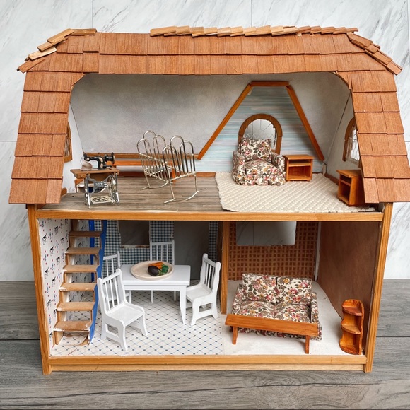 Vintage shingle handmade dollhouse (project starter)
